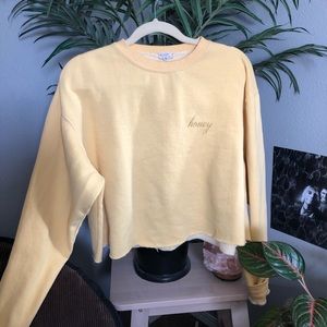 cropped honey crewneck! 🍯